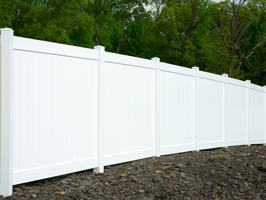 Bishop Georgia vinyl privacy fencing